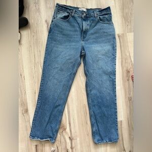 Abercrombie & Fitch High Rise Straight Leg Jeans